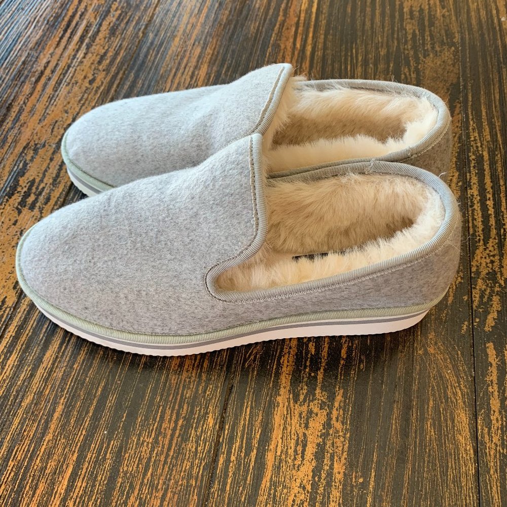 Dolce Vita Light Grey Fur Lined Slippers - Size 6